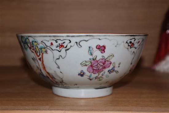 An 18th century Chinese famille rose bowl diameter 18cm